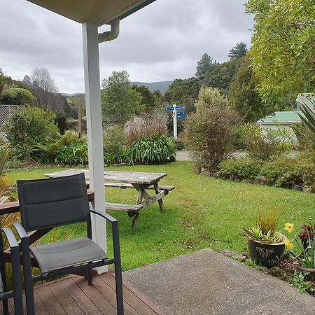 Kauri Coast Top 10 Holiday Park Kaihu Buitenkant foto