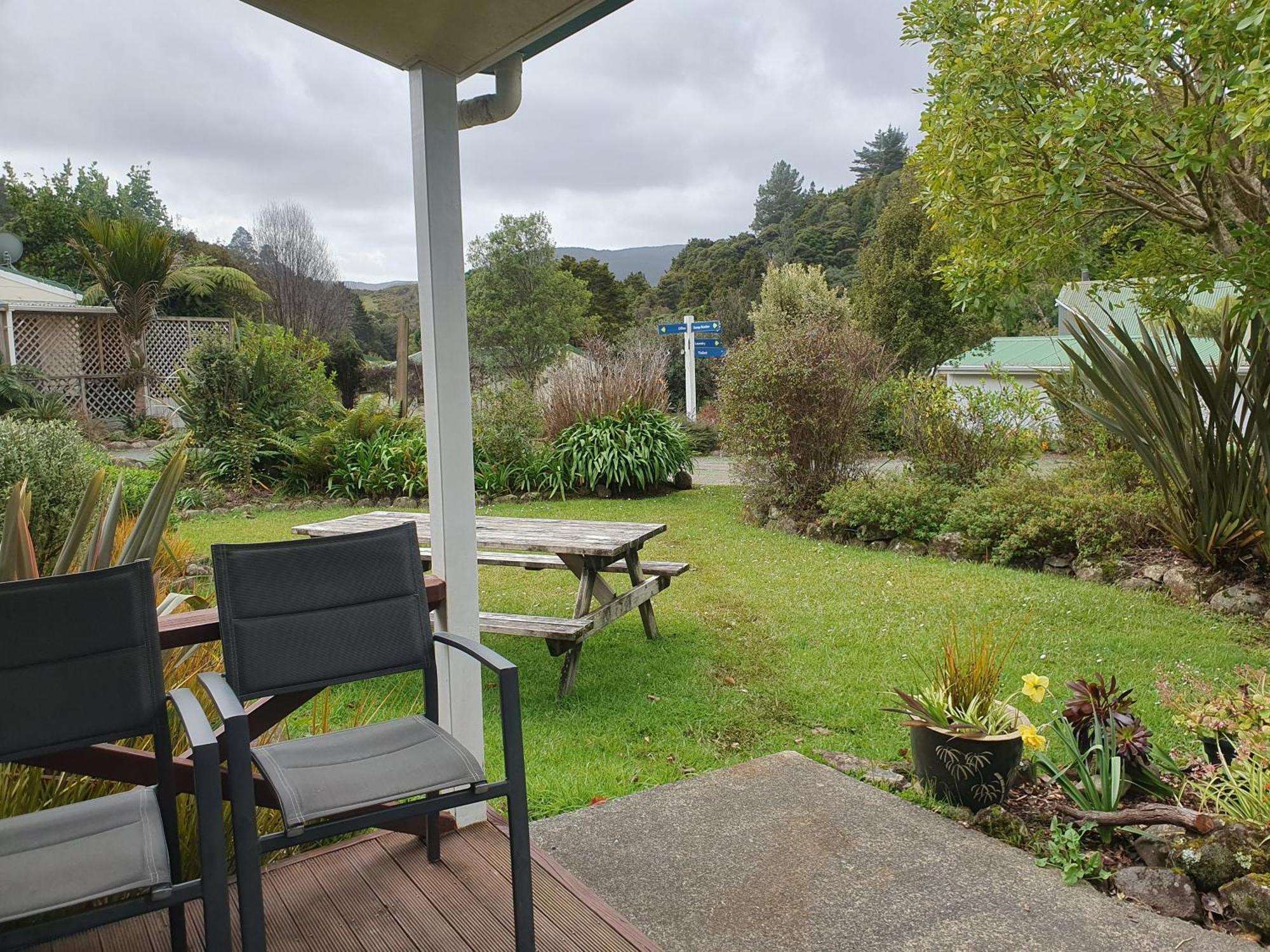 Kauri Coast Top 10 Holiday Park Kaihu Buitenkant foto